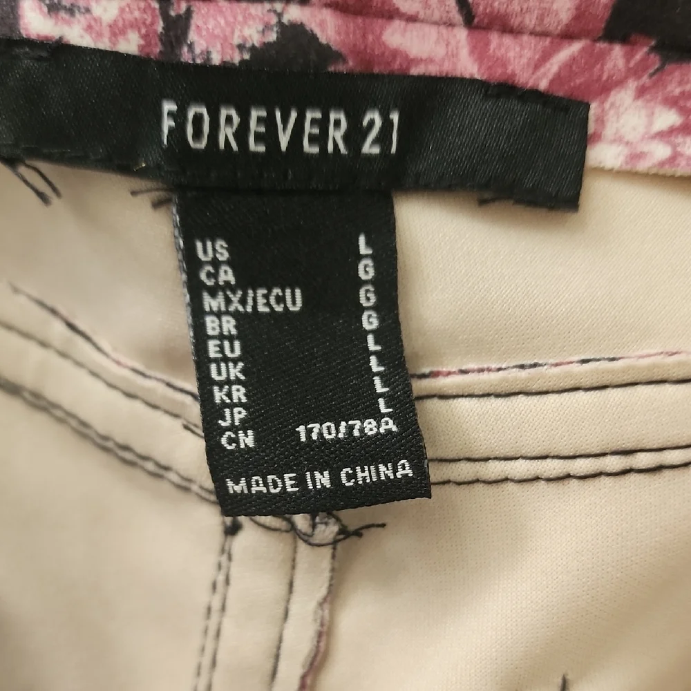Forever 21 Kids Floral Bell-Bottom Pants - Black and Pink - Picture 7 of 7
